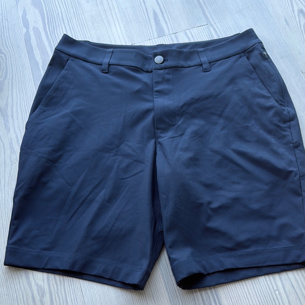 Lululemon ABC Classic Fit 7” Men's Navy Shorts